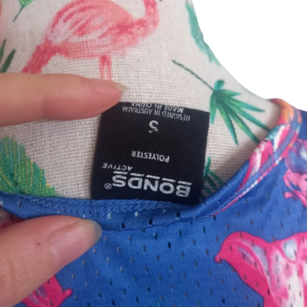 Adidas and Bonds Active 2 x top bundle (Size Small) - Picture 4 of 8